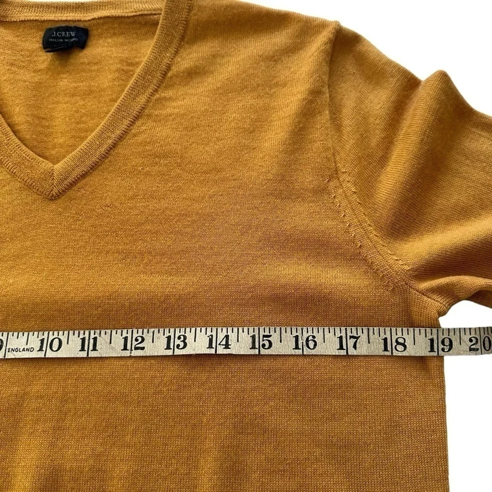 J. CREW ITALIAN TOLLEGNO MERINO WOOL V-NECK YELLOW SWEATER SIZE SMALL
